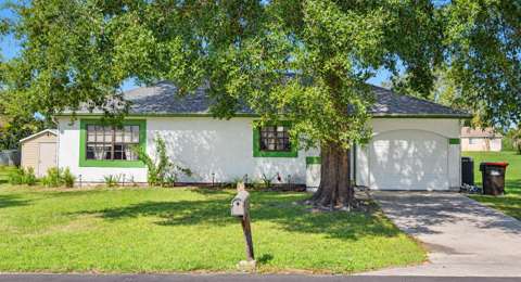 319 Oak Track Pass, starter home for sale in Ocala