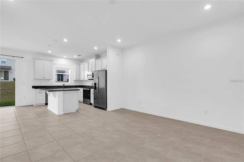 3 bedroom Townhouse at 1104 Lakeshore Breeze Place, Soleil At Westside, Kissimmee — photo 5