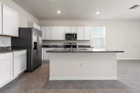 34230 Redwood Dawn Lane, Wesley Chapel FL - photo 10 of 35