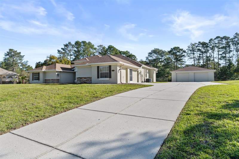 4 bedroom Single Family Residence at 10130 Lazy Days Court, Woodland Waters Ph 5, Weeki Wachee — photo 5