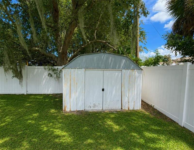 3 bedroom Single Family Residence at 21476 Peachland Boulevard, Port Charlotte Sec 033, Port Charlotte — photo 3