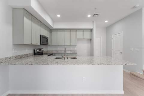 288 N Oak Avenue, Sanford FL - photo 9 of 42