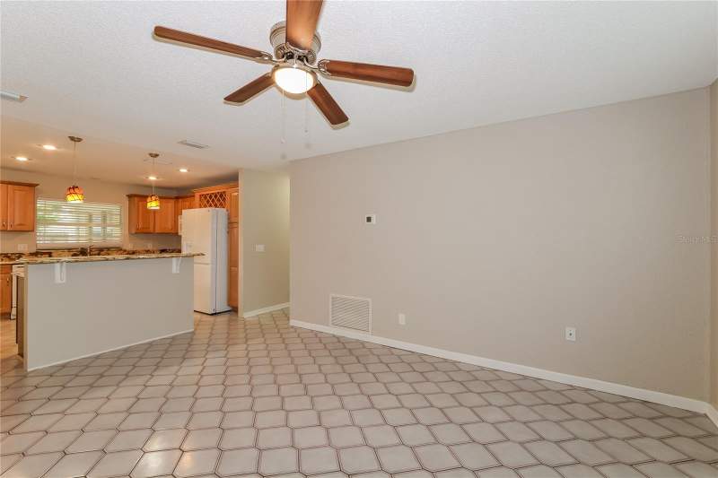 3 bedroom Single Family Residence at 8873 Aspen Avenue, Woodside Village, Orlando — photo 3