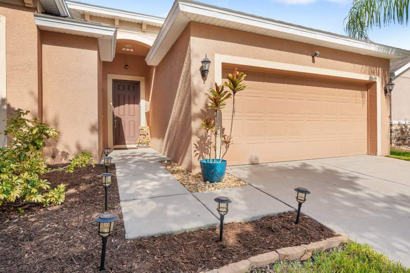4 bedroom Single Family Residence at 12009 Rambling Stream, Enclave At Ramble Creek, Riverview — photo 3