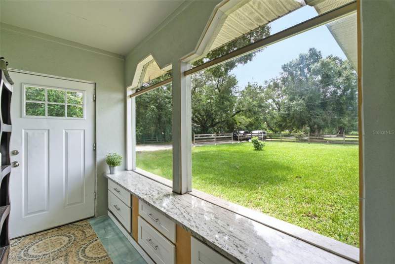 5 bedroom Single Family Residence at 5730 ANNA DRIVE, HILLSBOROUGH AVE FARMS, TAMPA — photo 5