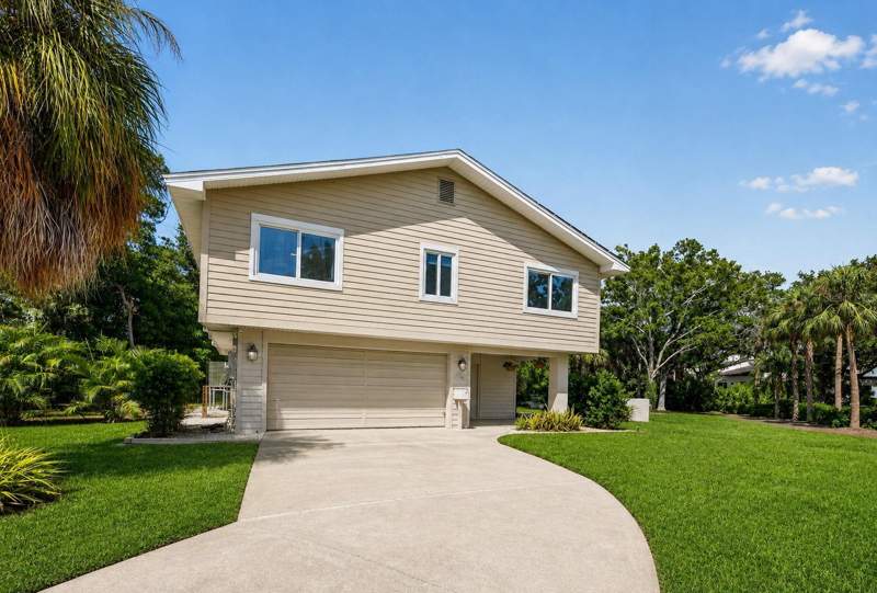 4 bedroom Single Family Residence at 1300 Pleasant Way, Pinellas Point Add Sec A Mound Sec, St Petersburg — photo 2