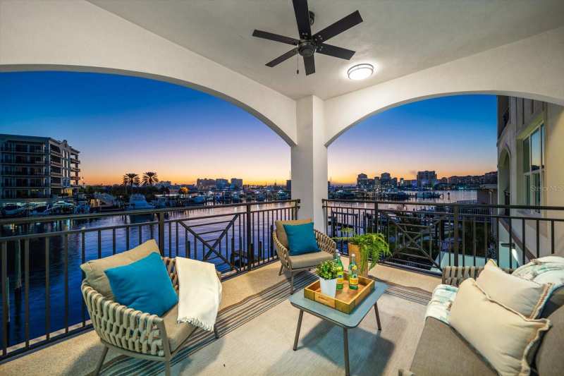 3 bedroom Condominium at 211 Dolphin Point #202, La Brisa Del Mar Condo Unit 202, Clearwater — photo 1