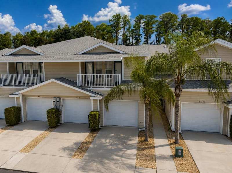 3 bedroom Condominium at 1651 Hammocks Avenue, Lakes At Heron Cove Condo Ph 07, Lutz — photo 1