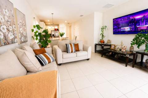 5003 Royal Point Avenue, Kissimmee FL - photo 7 of 15