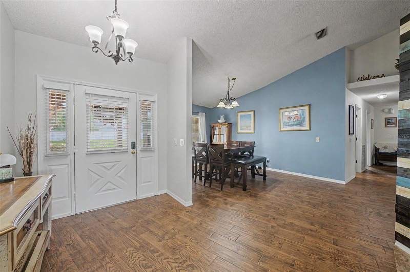 5 bedroom Single Family Residence at 3916 Broomsedge Lane, Lithia Ridge Ph I, Valrico — photo 4