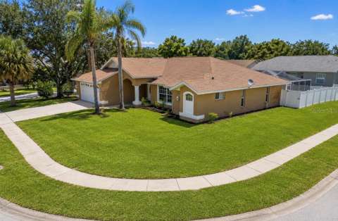 10149 Briar Circle, pool for sale in Hudson