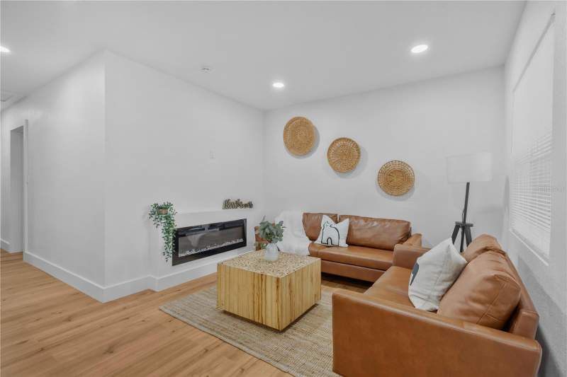 3 bedroom Single Family Residence at 3243 6TH AVENUE, ROOSEVELT PARK ADD, ST PETERSBURG — photo 3