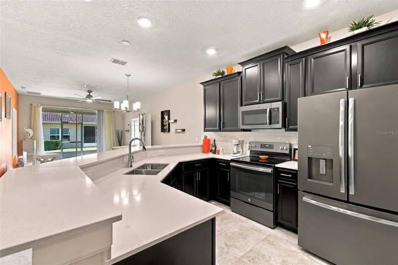 2 bedroom Townhouse at 1071 Quaker Ridge Lane, Stoneybrook South North Prcl Ph 2, Davenport — photo 5