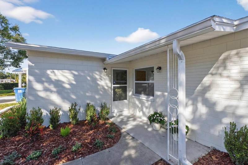 3 bedroom Single Family Residence at 5701 14th Avenue, Oak Ridge Estates Rep Of Blk 30, St Petersburg — photo 5