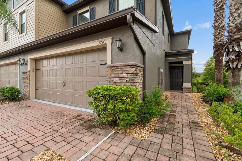 3 bedroom Townhouse at 17301 Old Tobacco Road, Hidden Oaks Twnhms, Lutz — photo 3