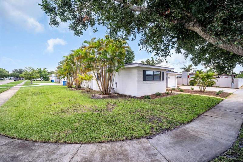 3 bedroom Single Family Residence at 3361 59th Street, Sheryl Manor Unit 3 4th Add, St Petersburg — photo 3