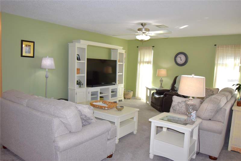 2 bedroom Condominium at 121 Fernwood Circle #121, Gardens The Condo, Seminole — photo 3