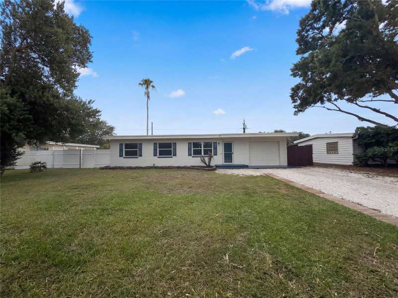 3 bedroom Single Family Residence at 1371 Jeffords Street, Lakeview Estates, Clearwater — photo 1
