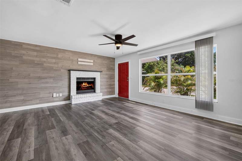 3 bedroom Single Family Residence at 2175 43rd Avenue, Harris School Sub 2, St Petersburg — photo 3