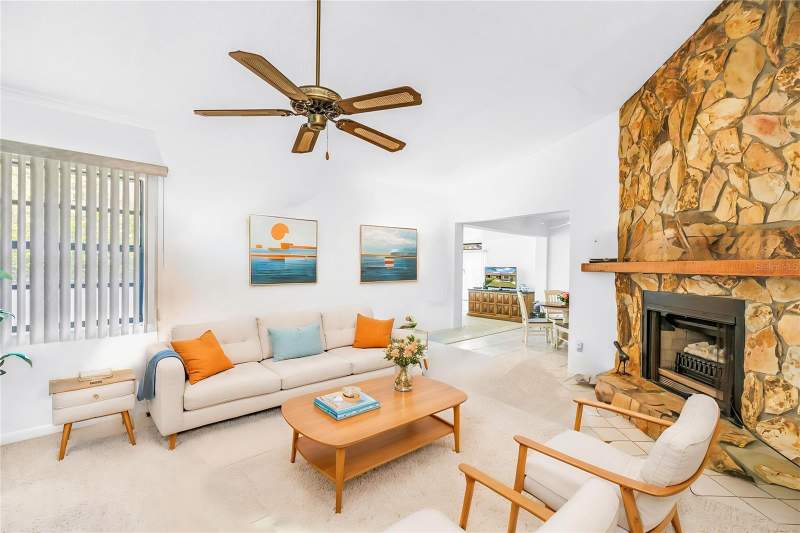 2 bedroom Villa at 10263 98th Street, Lake Seminole Village, Largo — photo 2