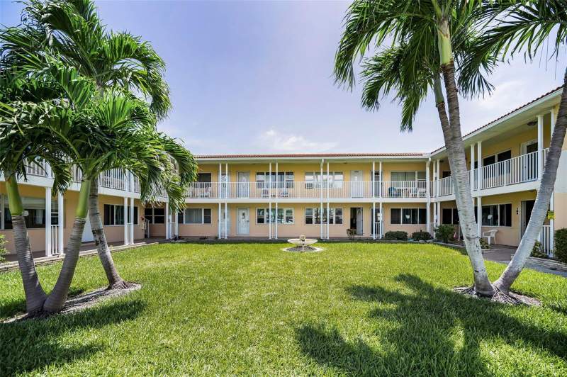 1 bedroom Condominium at 7740 BOCA CIEGA DRIVE #204, BAY ISLES CONDO, ST PETE BEACH — photo 3