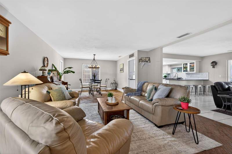 3 bedroom Single Family Residence at 1963 Tanglewood Drive, Tanglewood Isle Sub, St Petersburg — photo 5