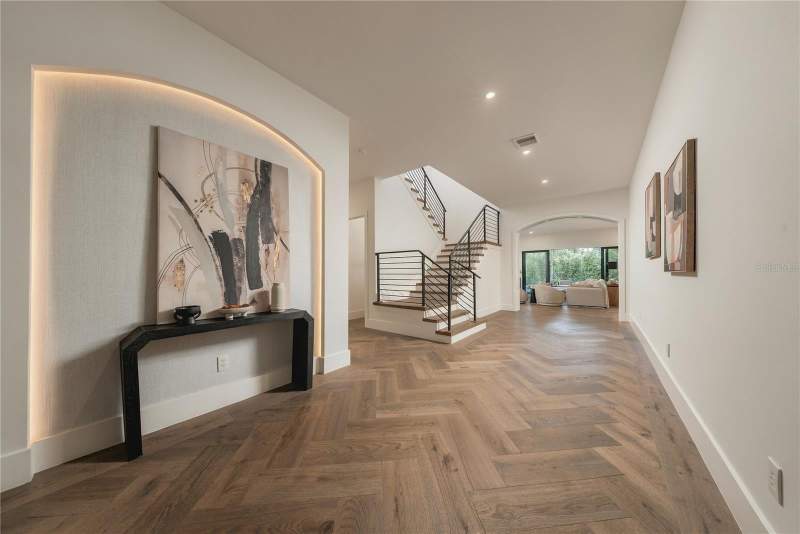5 bedroom Single Family Residence at 2823 Parkland Circle, Lake Forest Park, Winter Park — photo 4
