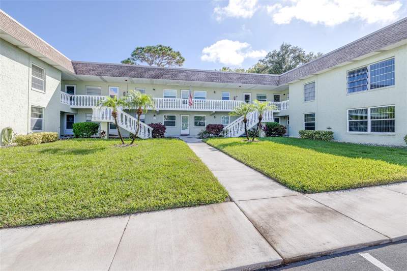 1 bedroom Condominium at 1250 S Pinellas Avenue #711, Green Dolphin Park Condo, Tarpon Springs — photo 3