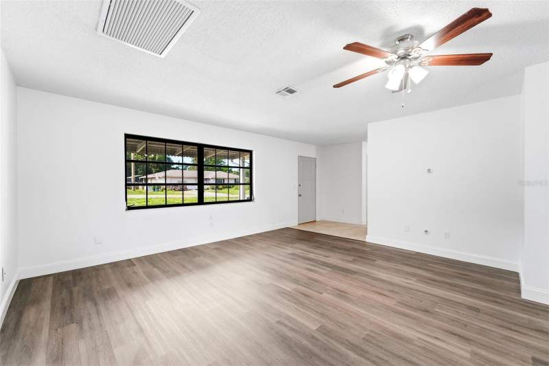 2 bedroom Single Family Residence at 1360 N Old Mill Drive, Deltona Lakes Unit 08, Deltona — photo 5