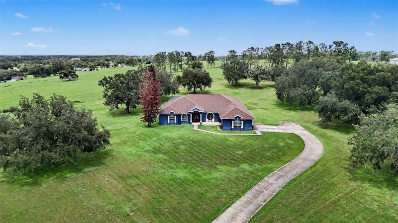 6 bedroom Single Family Residence at 37616 Sky Ridge Circle, Zephyrhills Colony Co, Dade City — photo 2