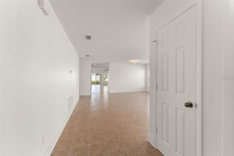 4 bedroom Single Family Residence at 13050 Prairie Meadows Drive, Southchase Ph 01A Prcl 14 15, Orlando — photo 4