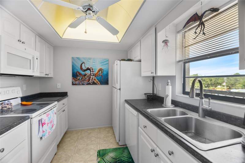 1 bedroom Condominium at 9860 62nd Terrace #1047, Long Bayou, St Petersburg — photo 3