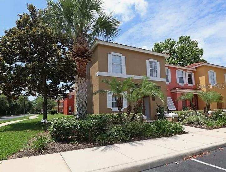 3 bedroom Townhouse at 8550 Crystal Cove Loop, Emerald Island Resort Ph 2, Kissimmee — photo 1