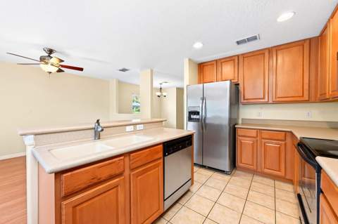 12905 Lexington Summit Street, Orlando FL - photo 8 of 31