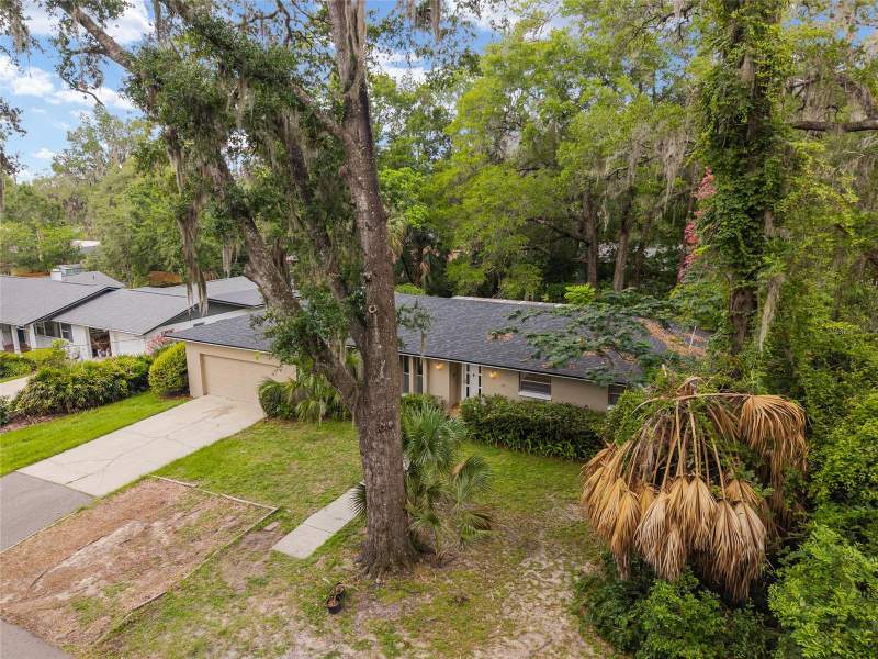 4 bedroom Single Family Residence at 930 NW 37th Terrace, Simmons Crestview, Gainesville — photo 2