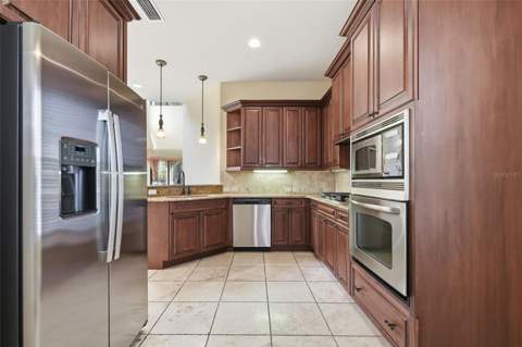 877 Desert Mountain Court, Kissimmee FL - photo 13 of 43