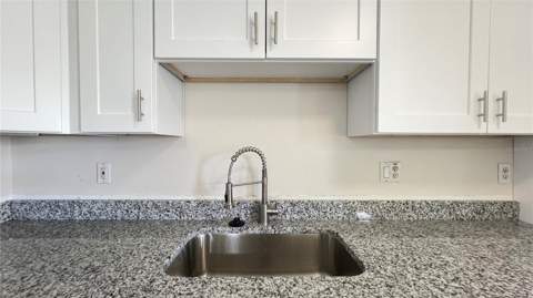 2848 Club Cortile Circle, Kissimmee FL - photo 18 of 35