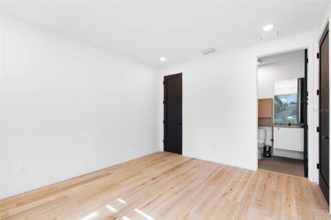 94 W Davis Blvd., Tampa FL - photo 21 of 99