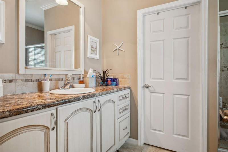 3 bedroom Manufactured Home at 4851 W Gandy Boulevard #B09L23, Regency Cove A Cooperative, Tampa — photo 5