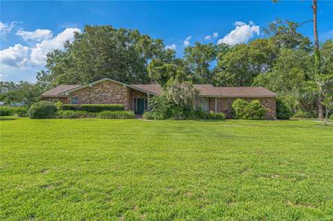 2137 SE 11Th Street, home for sale on SE 11Th Street