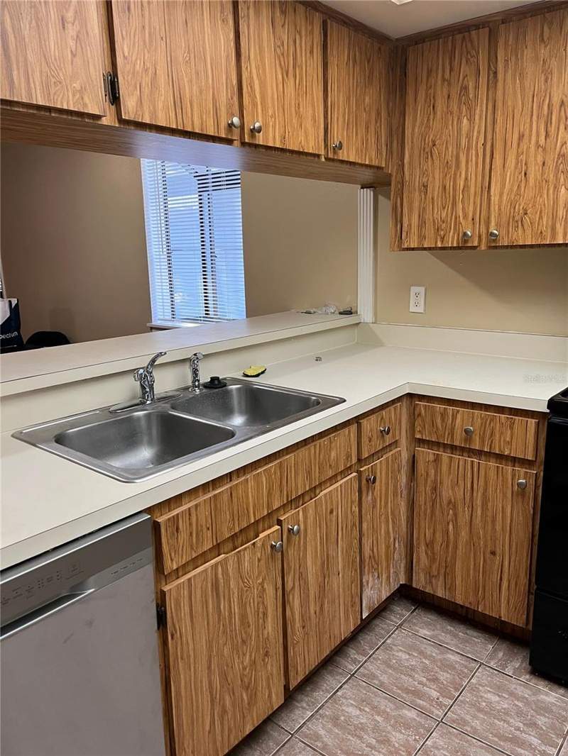 3 bedroom Condominium at 39650 US Highway 19 #576, Woods At Anderson Park Condo The, Tarpon Springs — photo 3