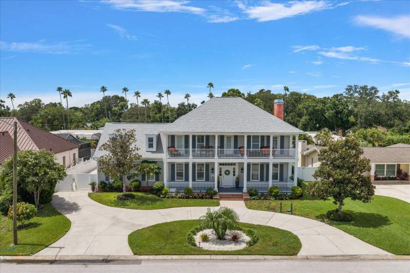 4 bedroom Single Family Residence at 1322 Golf View Drive, Belleair Estates, Belleair — photo 3