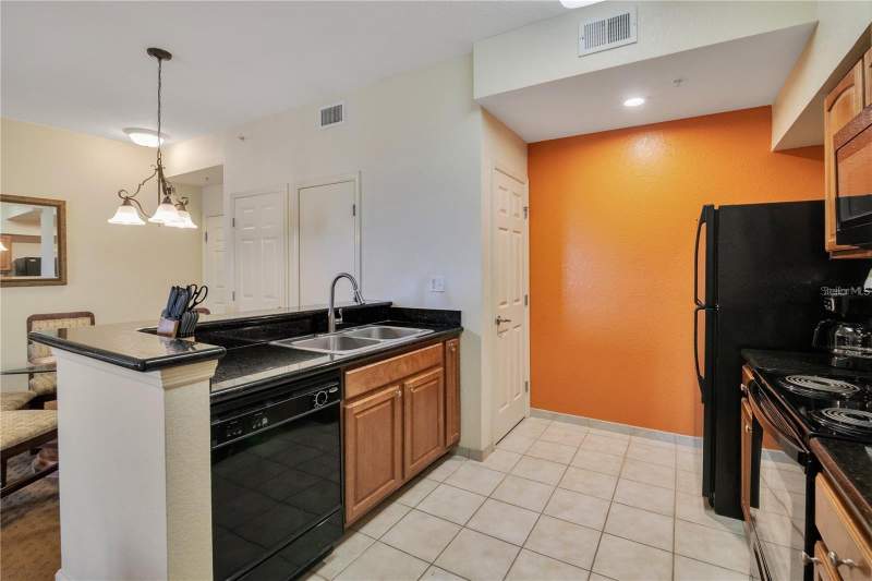 2 bedroom Condominium at 8101 Resort Village Drive #3905, Lake Buena Vista Resort, Orlando — photo 5