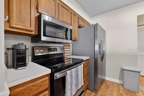 5215 Corvette Drive, Tampa FL - photo 9 of 31