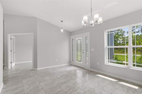 12085 Manassas Avenue, Weeki Wachee FL - photo 6 of 38