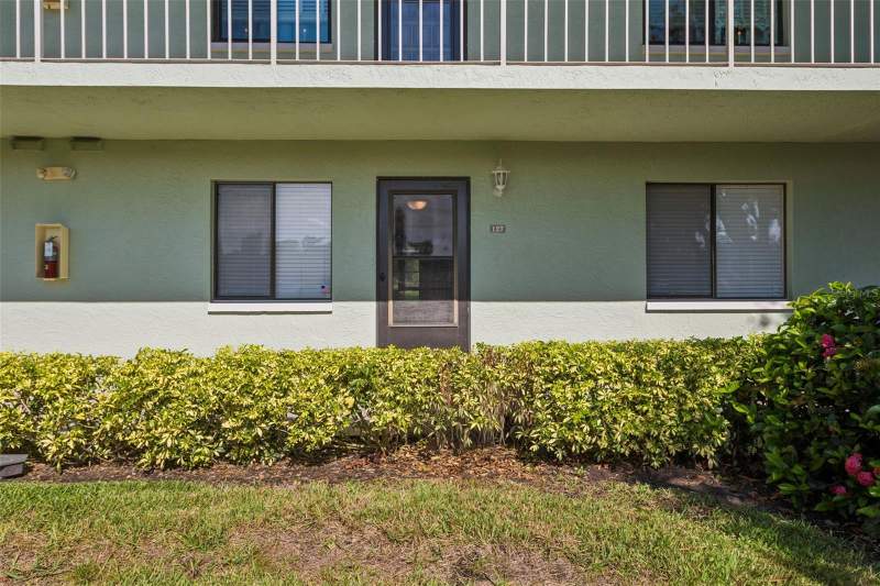 2 bedroom Condominium at 127 Nancy Drive #127, East Lake Woodlands Condo, Oldsmar — photo 2