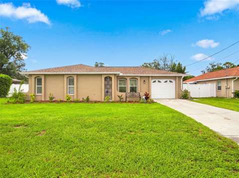 9122 Dupont Avenue, pool for sale in Spring Hill