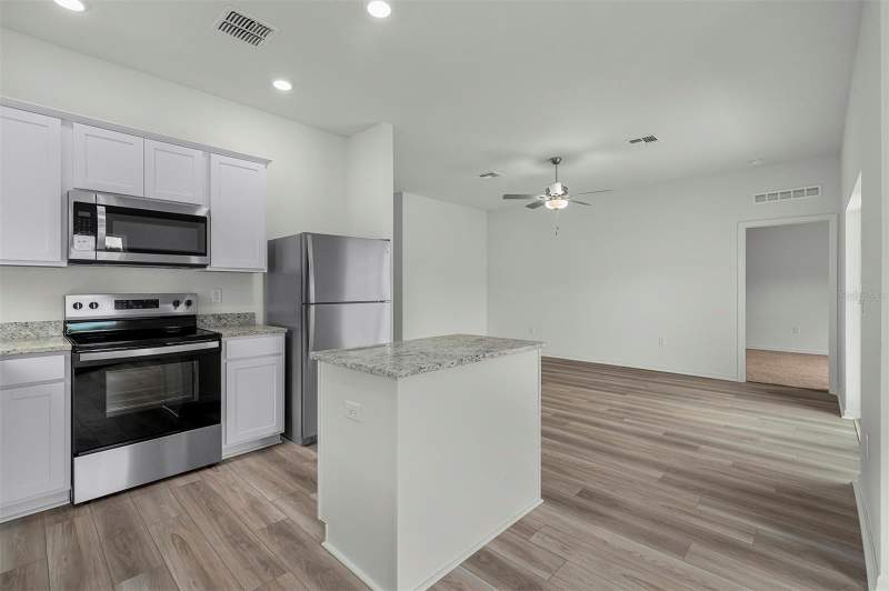 3 bedroom Single Family Residence at 13276 Tula Loop, Tula Parc, Astatula — photo 4
