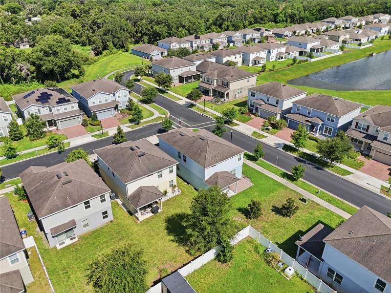 5 bedroom Single Family Residence at 4424 Silver Creek Street, Creekside At Boggy Creek Ph 1, Kissimmee — photo 3