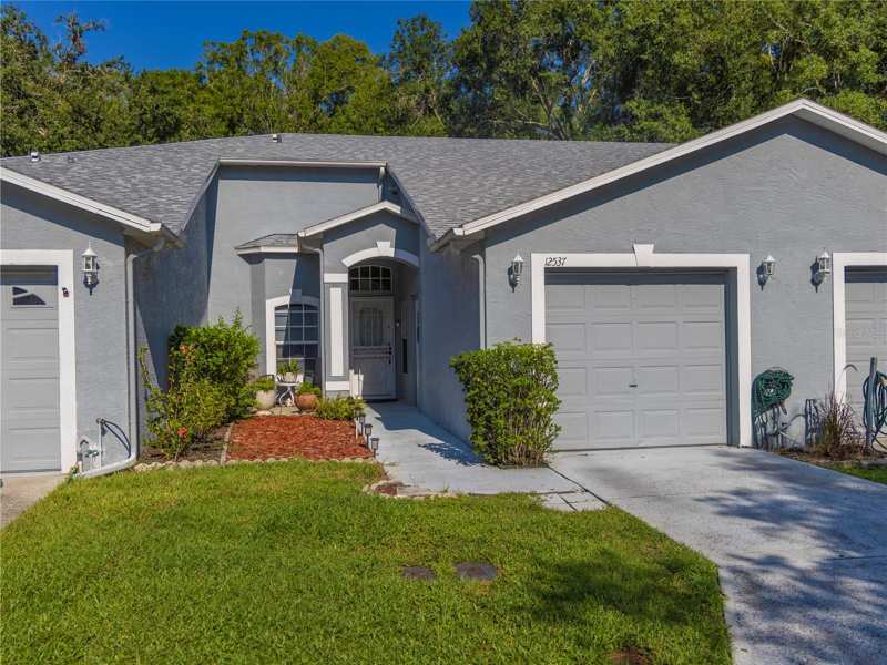 2 bedroom Villa at 12537 Hollybrook Lane, Shadow Run, Hudson — photo 1